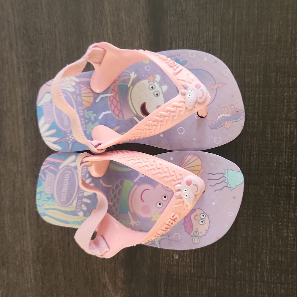 NWOT Peppa Pig Havianas